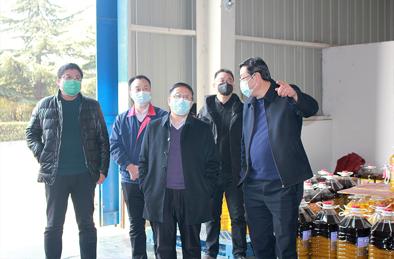 油脂集團：集團副總經理王軍到楊凌來富油脂公司檢查疫情防控及應急保供工作