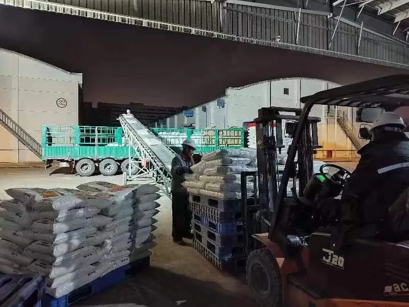 集團多企業協同援助甘肅地震災區